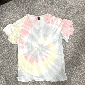 Tie die shirt with ruffled sleeves